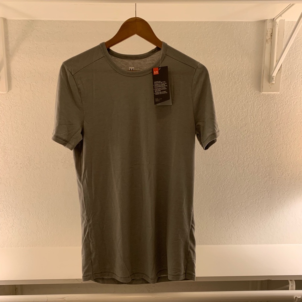 UnderAmour T Shirt